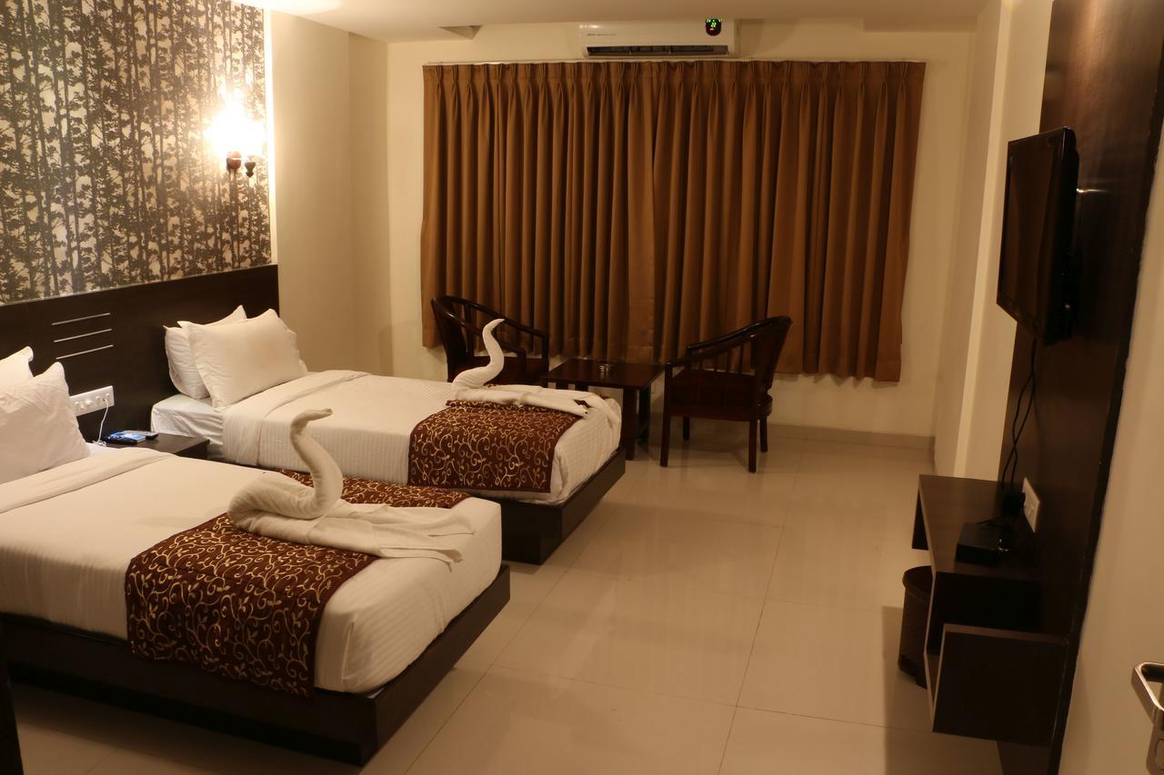 Hotel Reevanta Daman Exterior photo